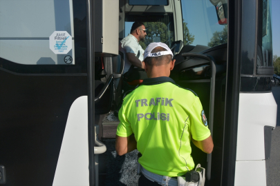 Bitlis'te sivil polisten yolcu otobüslerinde trafik denetimi
