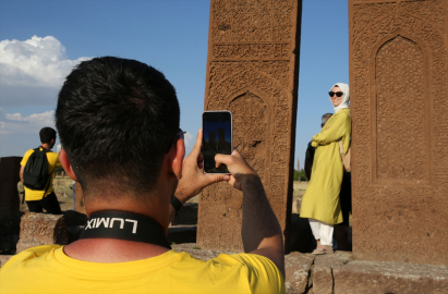 "Turistik Tatvan Treni" ile Bitlis&#039;e gelenler, tarihi mekanlarla doğal güzellikleri gezdi