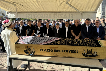 Şırnak Valisi Cevdet Atay&#039;ın vefat eden annesi Elazığ&#039;da son yolculuğuna uğurlandı