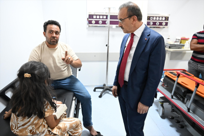 GÜNCELLEME 3 - Malatya&#039;da yolcu otobüsünün devrilmesi sonucu 26 kişi yaralandı