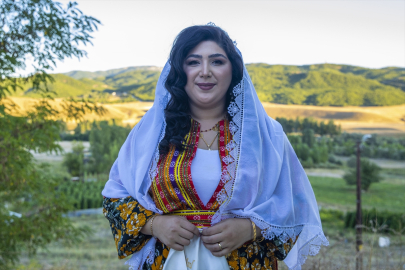 Unutulmaya yüz tutan atlı gelin geleneği Ovacık düğünlerinde yaşatılıyor