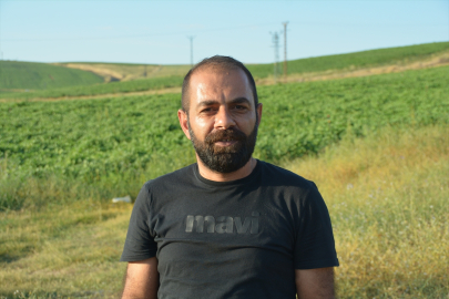 Bitlis&#039;te çiftçiler tarlalarını ZİHA yardımıyla ilaçlıyor