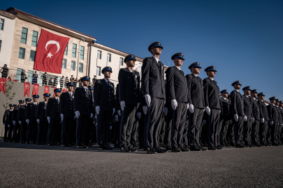 Erzurum&#039;da eğitimini tamamlayan 393 polis adayı mezun oldu