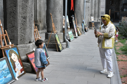 Erzurum&#039;un tarihi ve doğası yağlı boya tablolara işlendi