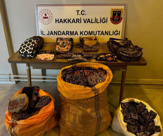 Hakkari&#039;de gümrük kaçağı ürünler ele geçirildi