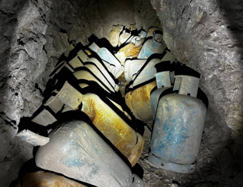 Hakkari kırsalında silah ve mühimmat ele geçirildi