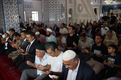 Iğdır&#039;da 9 yıl önce PKK&#039;lı teröristlerin saldırısında şehit olan 13 polis için mevlit okundu