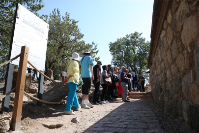 Akdamar Kilisesi&#039;ndeki 12. ayin başladı