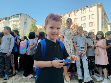 Diyarbakır ve çevre illerde yeni eğitim öğretim yılı başladı