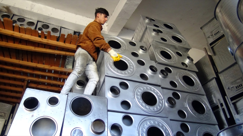 Sarıkamış&#039;ta üretilen sobalar 8 ilde satışa sunuluyor