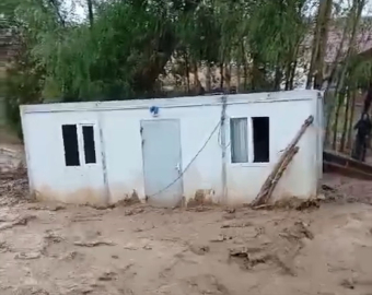 Van&#039;da sağanak sonrası sel meydana geldi