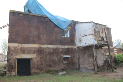 Bitlis&#039;te sağanak, sel ve taşkınlara neden oldu