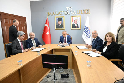 Depremden etkilenen Malatya&#039;da 24 derslikli okul yapımı için protokol imzalandı