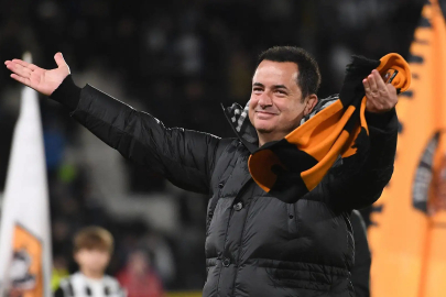 Acun Ilıcalı’dan yeni hamle: Enis Destan’ı Hull City’e transfer etti