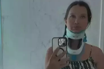 Talihsiz olay! İrem Helvacıoğlu’na denizde şok: “Kafama çocuk düştü”