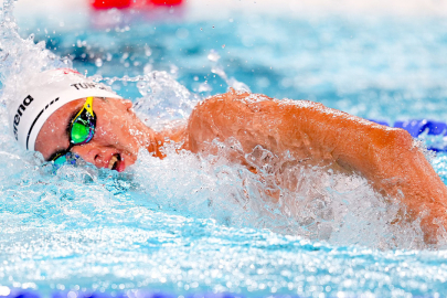 Milli Yüzücü Kuzey Tunçelli’den bir altın madalya daha