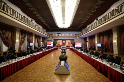 Binali Yıldırım: Terör örgütü başka isimle gelirse hayal kırıklığı olur!