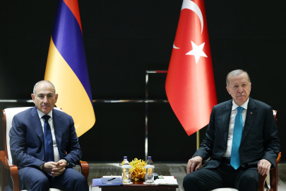 Erdoğan’dan Paşinyan’la kritik görüşme!