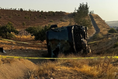 Şanlıurfa-Gaziantep otoyolunda yolcu otobüsü devrildi: 27 yaralı