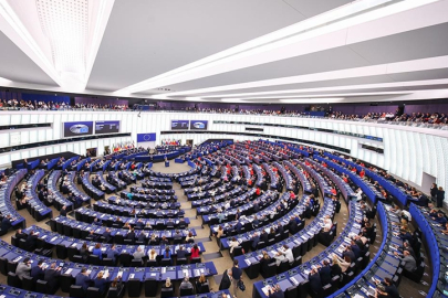 Avrupa Parlamentosu’ndan İsrail’e sert kınama: “Gazze’de kıtlık, yardım engeliyle derinleşti”