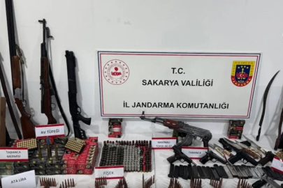 Sakarya’da şoke eden operasyon: Evden cephanelik çıktı!