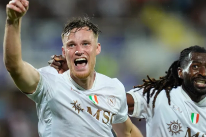 Napoli durmak bilmiyor! Deplasmanda fırtına gibi esti