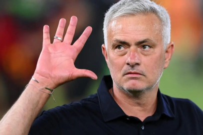 Mourinho’ya Premier Lig şoku! West Ham ihtimali rafa kalktı