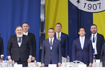 Kongrede yaşanan o anlar  sosyal medyayı salladı!