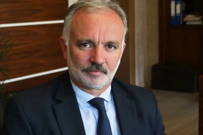 Ayhan Bilgen: Siyasetin kendi sorunlarını çözemediği bir ülkede, ülke sorunlarını çözmesi mümkün değil!