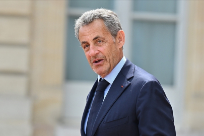 Fransa’da tarihi karar: Sarkozy’ye hapis cezası
