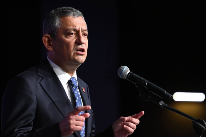 Özgür Özel’den sert çıkış: 45. Asliye kumda oynamaya devam etsin