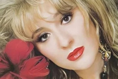 Sanatçı Güllü son yolculuğuna uğurlanıyor