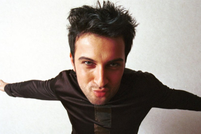 Megastar Tarkan’dan hayranlarını heyecanlandıran geri dönüş mesajı