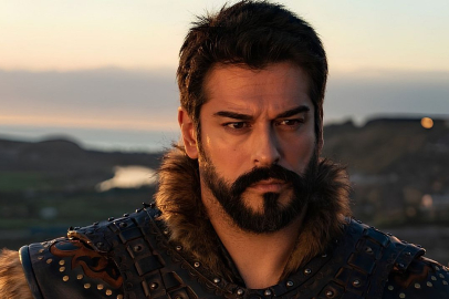 Burak Özçivit’in trafikteki diyaloğu sosyal medyada olay oldu