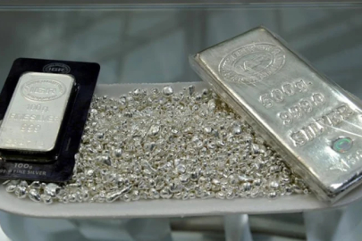 Tarihi gümüş fırtınası: fiyatlar 50 doları aştı, piyasada fiziksel metal kalmadı