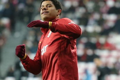 Okan Buruk mecbur kaldı: O isim yeniden sahada!