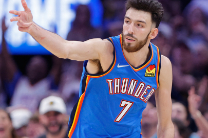 Son şampiyon Thunder fırtına gibi başladı!