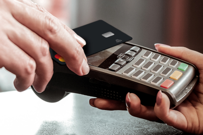 Kartlı ödemelerde rekor: Her 5 mağaza içi ödemenin 4’ü artık temassız