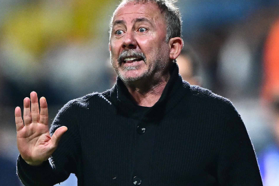 Sergen Yalçın’dan sert uyarı: Bu takımda yeri yok!