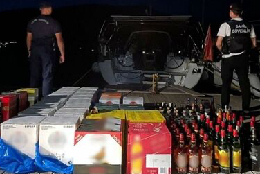 Marmaris açıklarında kaçakçılık operasyonu