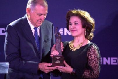 Uygur hareketine 2025 Demokrasi Ödülü: Susturulan milyonların sesi olmaya devam edeceğiz!