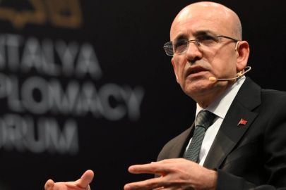 Mehmet Şimşek: Küresel zorlukları fırsata çevirebiliriz