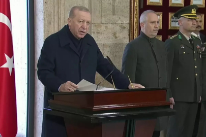 Cumhurbaşkanı Erdoğan, Anıtkabir’de: Türkiye küresel güç olma yolunda ilerliyor