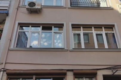 Fatih'te evinin önünde silahlı saldırı