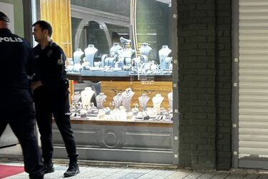 Ordu’da kuyumcudan 2 milyon liralık altın çalındı