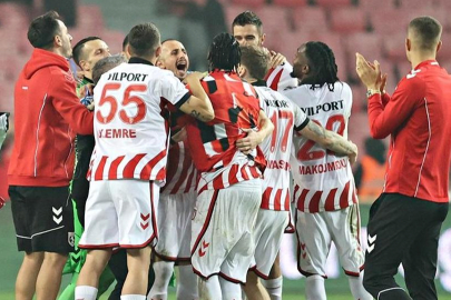 Samsunspor, Eyüpspor’u 1-0 yenerek yenilmezlik serisini sürdürdü