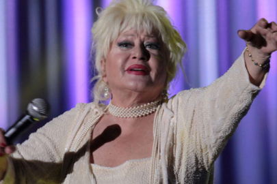 Türk Sanat Müziği’nin efsane ismi Muazzez Abacı hayatını kaybetti