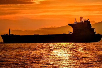 İran duyurdu: Marshall Adaları bayraklı petrol tankerine el konuldu