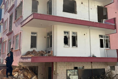 Antalya’da 4 katlı metruk binada yangın: 1 erkeğin cansız bedeni bulundu