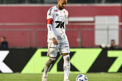 Neymar’ın Dünya Kupası kadrosu belirsizliğini koruyor